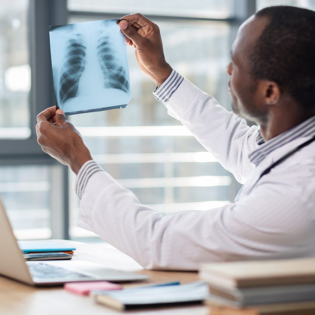 動悸とは?身近な原因と対策について【浅草橋西口クリニックMo】