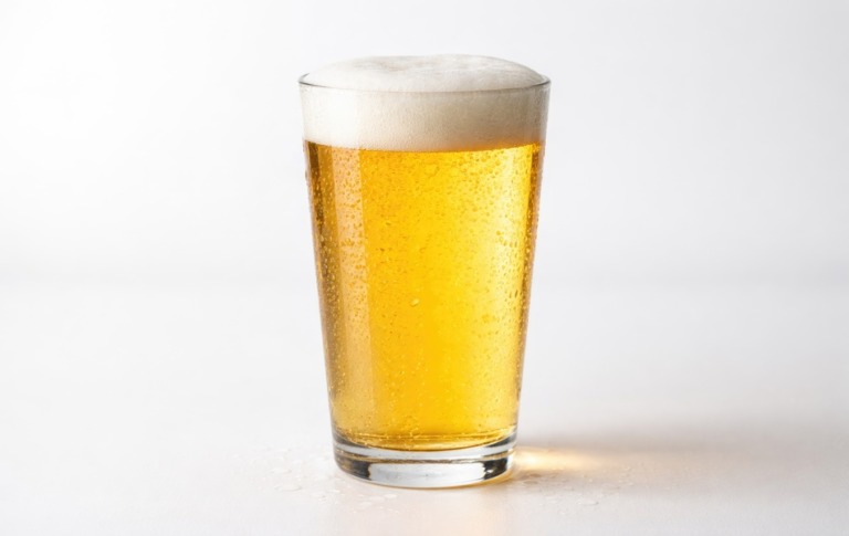 糖尿病の人がノンアルコールビールを飲んでも大丈夫？選び方・飲む際の注意点も紹介